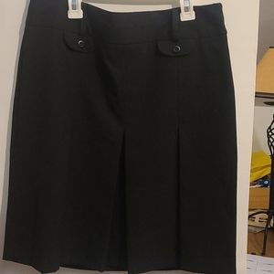 Black pleated skirt